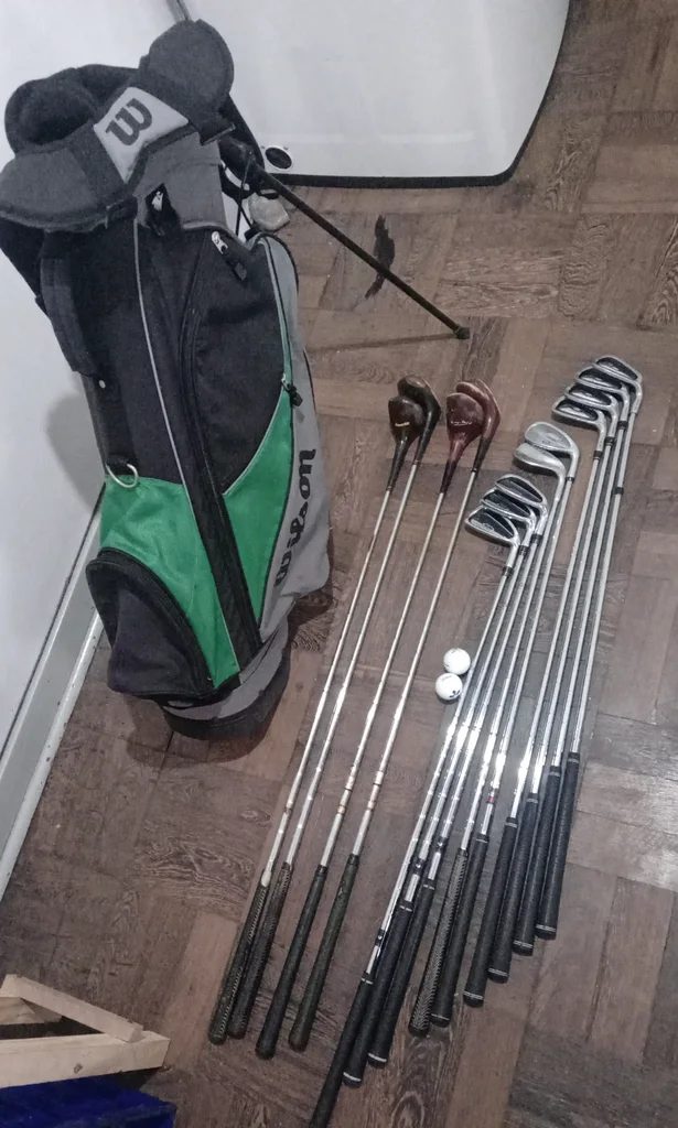 Golf Clubs and Carry Bag complete with Stand photo 4