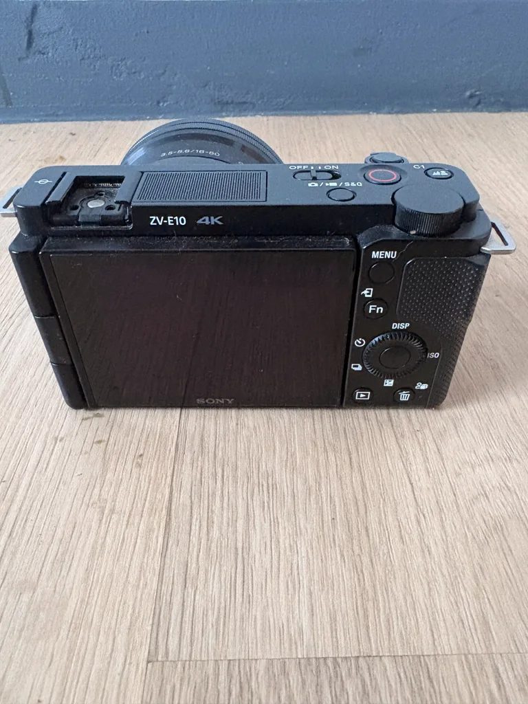 Sony Alpha ZV-E10 Mirrorless Camera with 16-50mm Lens photo 2