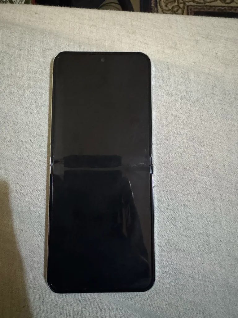 Samsung Galaxy Z Flip 5 256GB photo 2